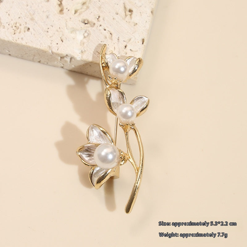 BroochNest