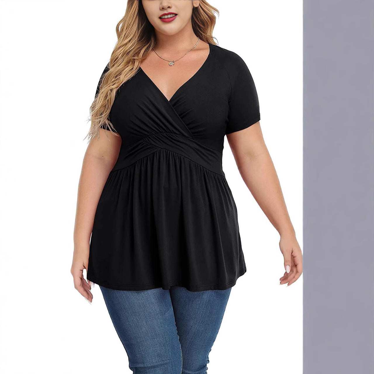 Women's Plus Size T-shirt V-neck