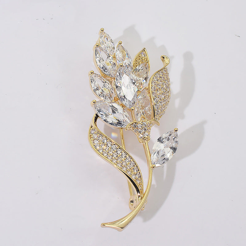BroochNest