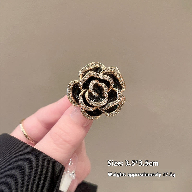 BroochNest