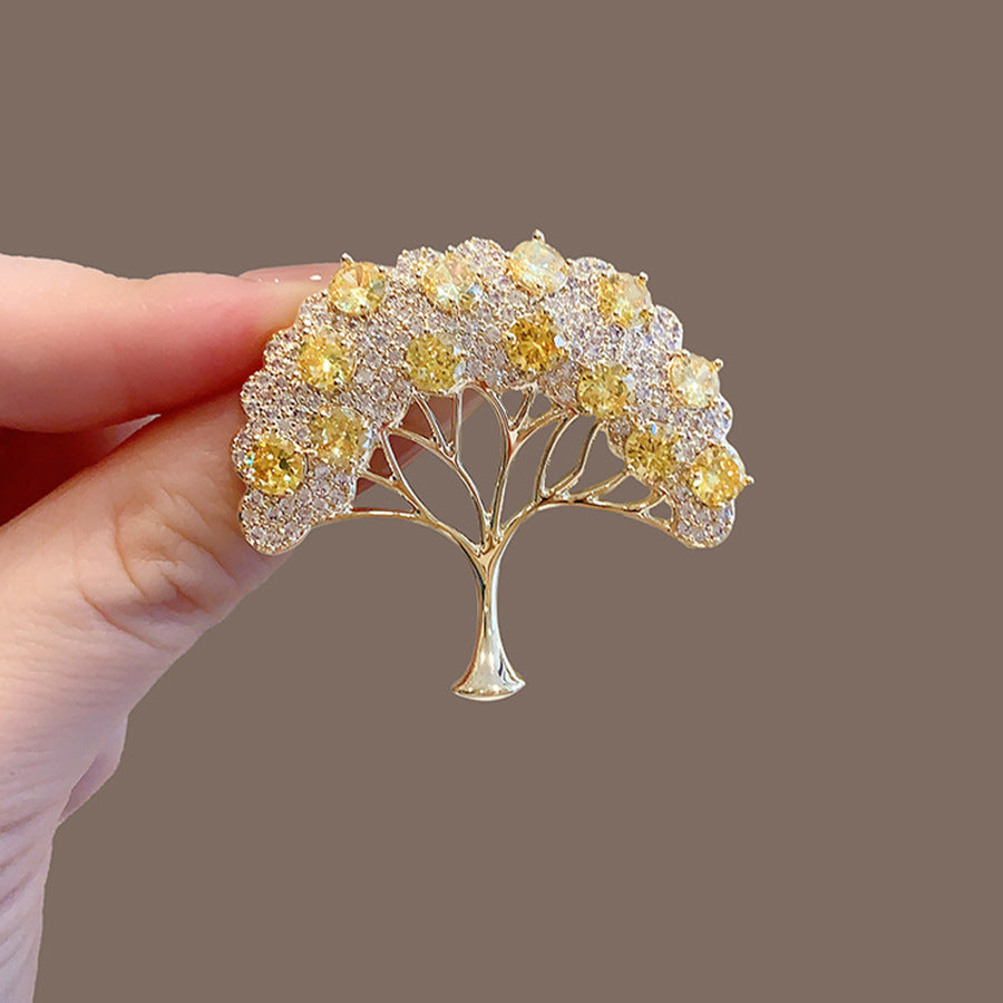 BroochNest