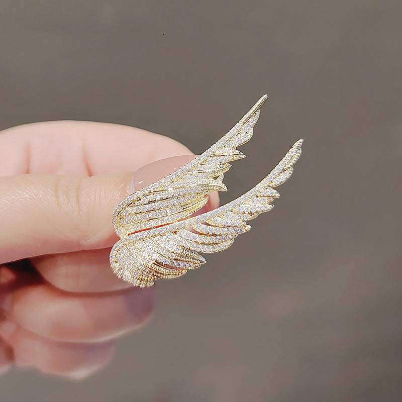 BroochNest